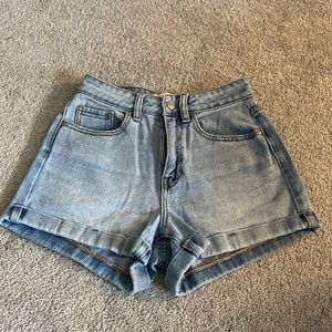 Pacsun light wash cuffed mom shorts